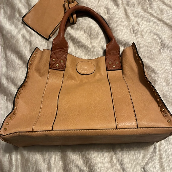Purse - Picture 2 of 7